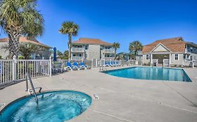 North Myrtle Condo Quick Walk To Beach!
